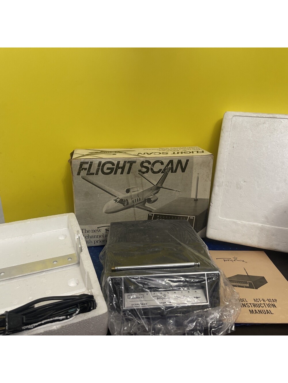 Vintage Regency Flight Scan Crystal Controlled AM Air-Band Scanner ACT-R-92AP